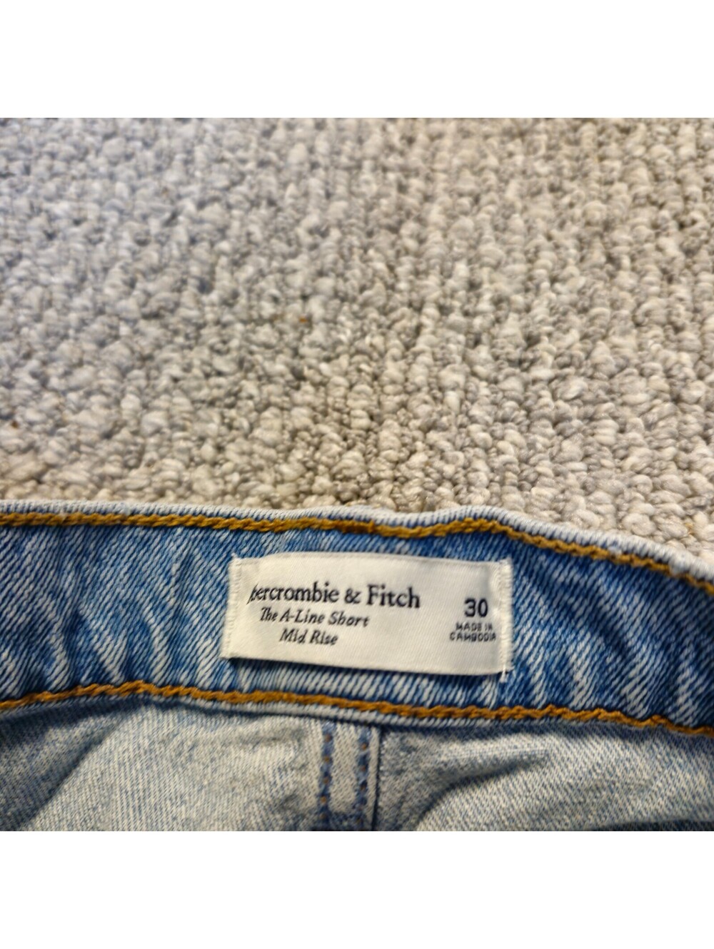 Abercrombie & Fitch The A-Line Mid Rise Denim Shorts Size 30 - Picture 2 of 8